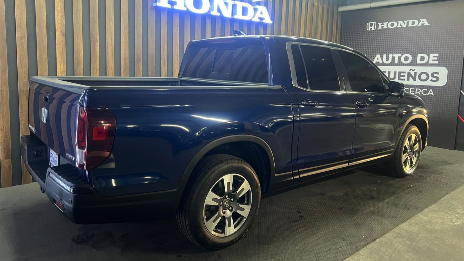 Honda RIDGELINE 2017