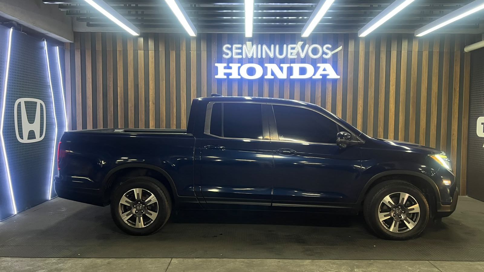 Honda RIDGELINE 2017