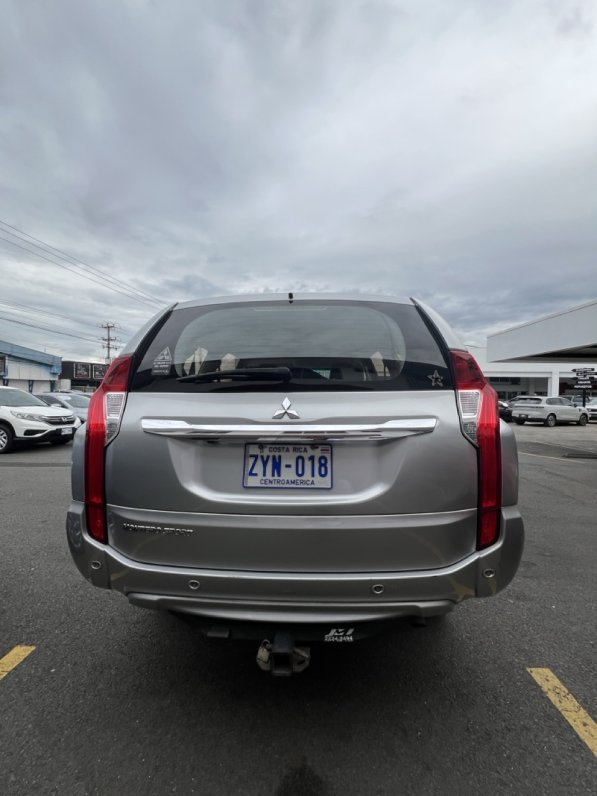 Mitsubishi MITSUBISHI MONTERO SPORT 2018